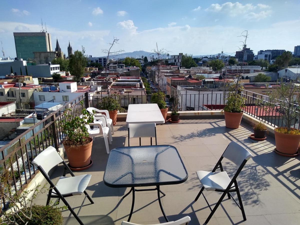 Suites Chapultepec غوادالاجارا المظهر الخارجي الصورة